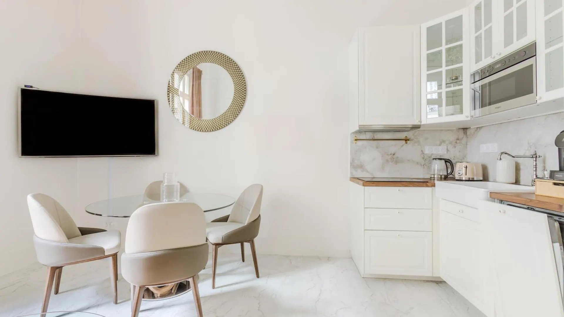 Caf Friedland Apartment *
